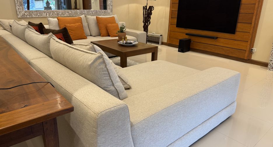 Villa zum Kauf und zur Miete mit 4 Zimmer in Thalang, Phuket
