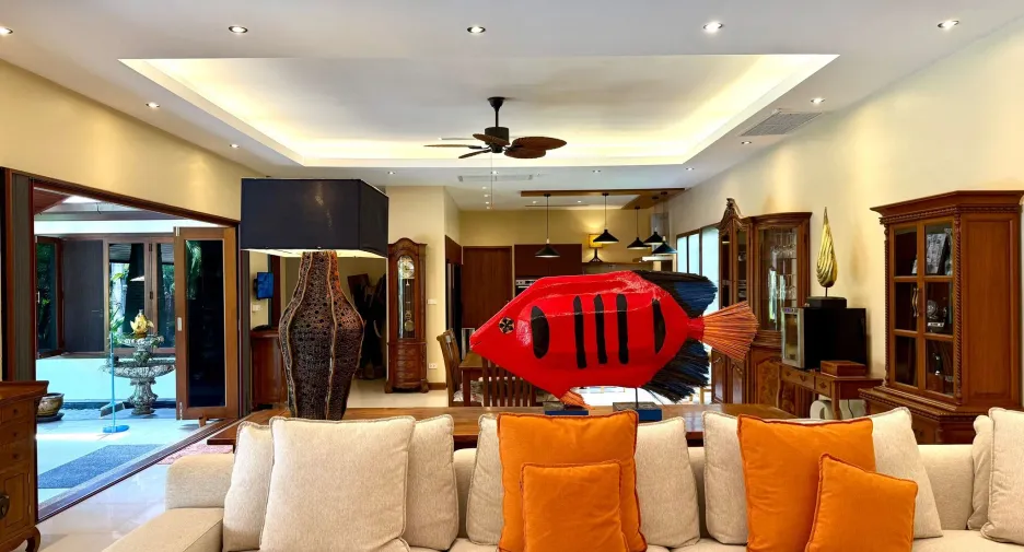 Villa zum Kauf und zur Miete mit 4 Zimmer in Thalang, Phuket