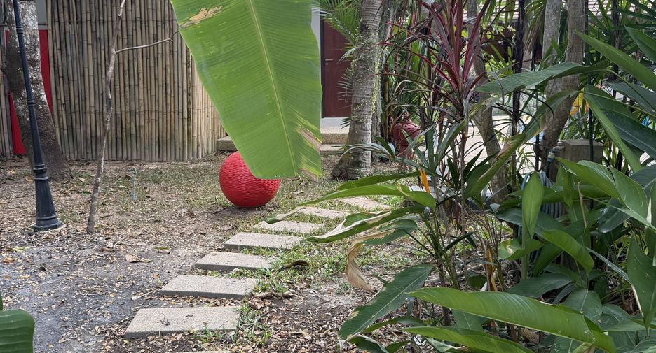 Villa zum Kauf und zur Miete mit 4 Zimmer in Thalang, Phuket