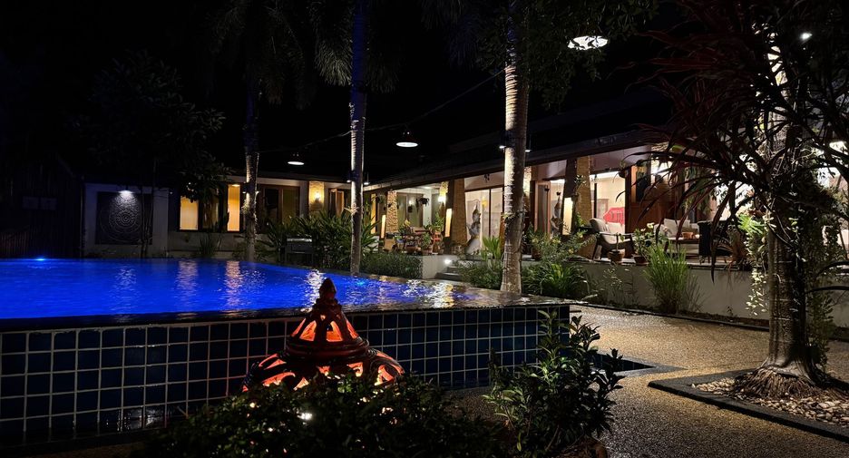 Villa zum Kauf und zur Miete mit 4 Zimmer in Thalang, Phuket