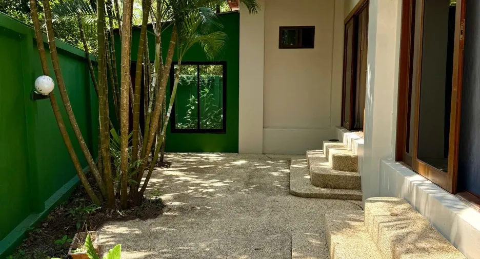 Villa zum Kauf und zur Miete mit 4 Zimmer in Thalang, Phuket