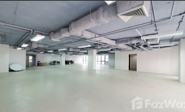 Oficina en venta en Watthana, Bangkok