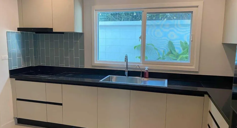 For rent 4 bedrooms house in Thalang, Phuket