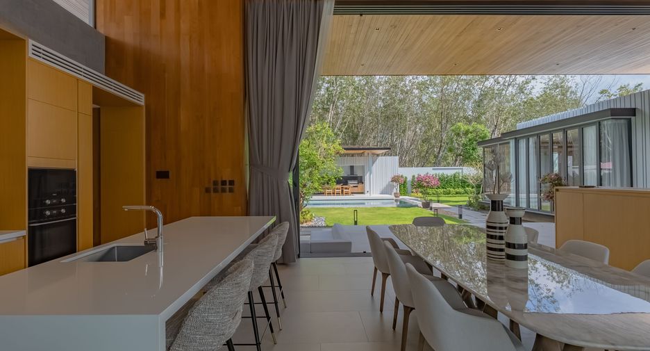 For sale and for rent 4 bedrooms villa in Thalang, Phuket
