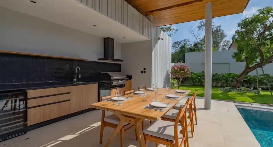 For sale and for rent 4 bedrooms villa in Thalang, Phuket