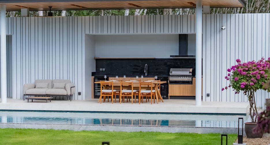 For sale and for rent 4 bedrooms villa in Thalang, Phuket