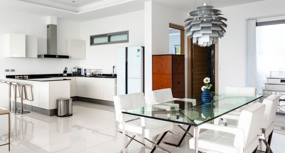 For rent 3 bedrooms condo in Mueang Phuket, Phuket