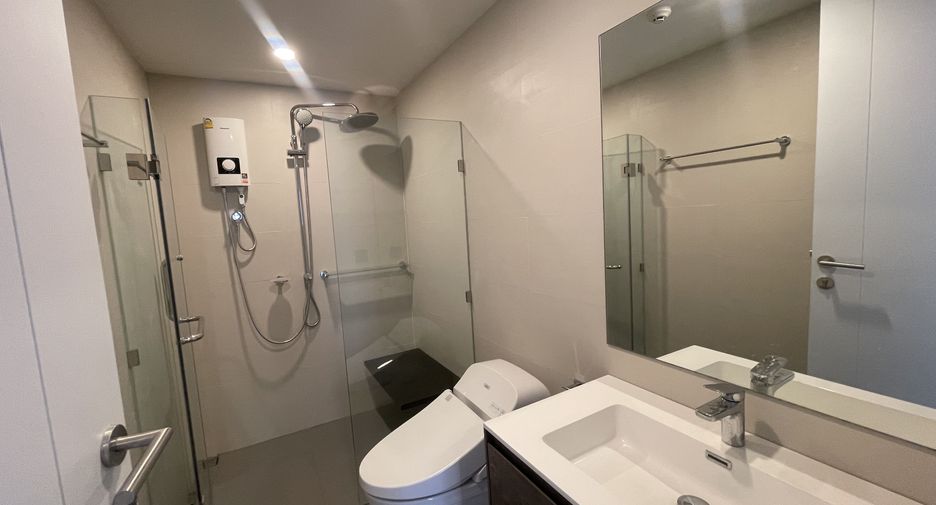 For sale 3 bedrooms condo in Phaya Thai, Bangkok