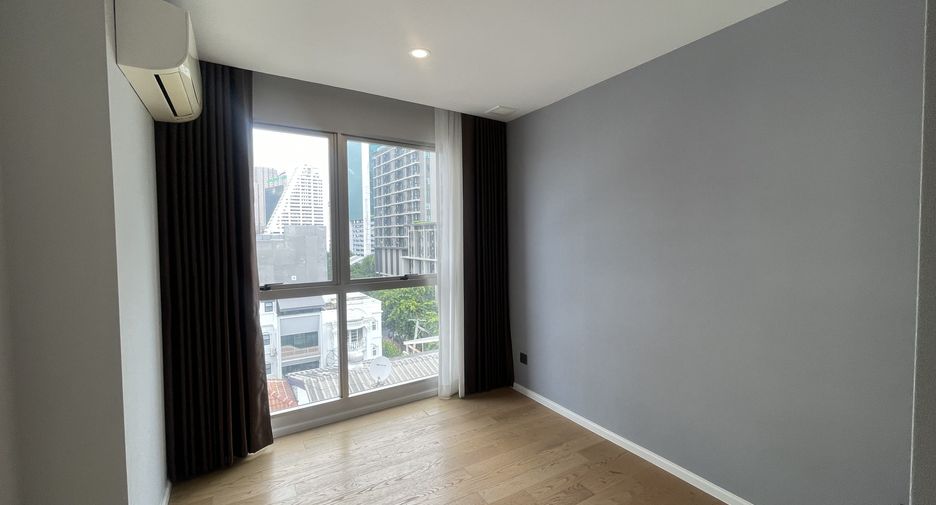 For sale 3 bedrooms condo in Phaya Thai, Bangkok