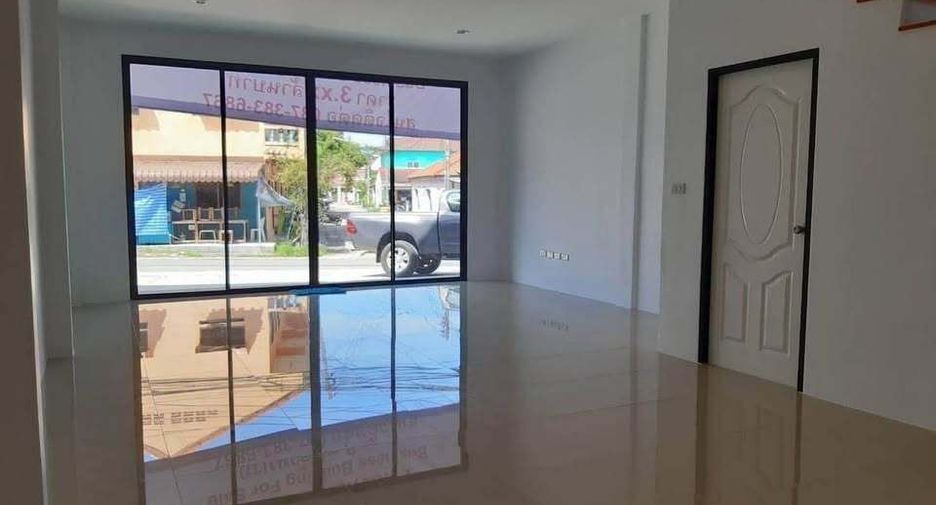 For sale 2 bedrooms retail Space in Thalang, Phuket