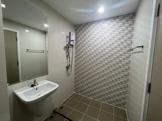 For sale 1 bed condo in Mueang Samut Prakan, Samut Prakan