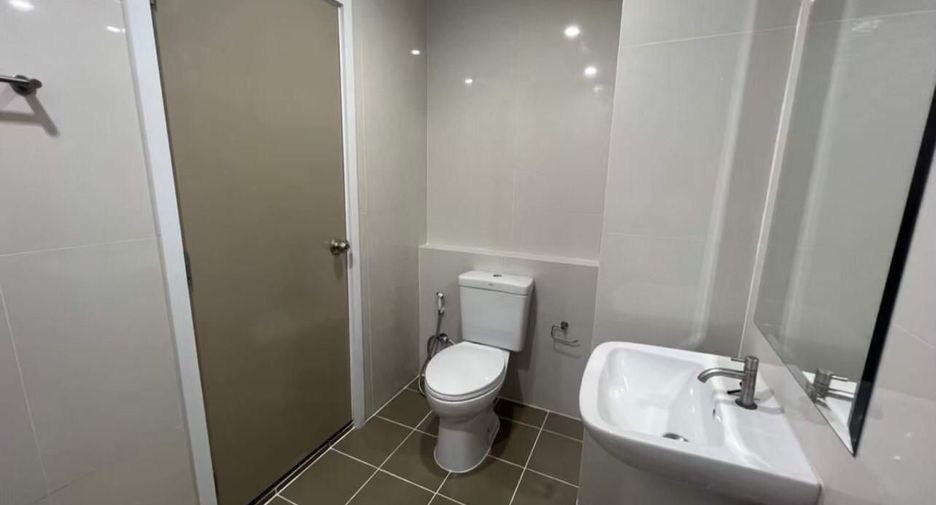 For sale 1 bed condo in Mueang Samut Prakan, Samut Prakan