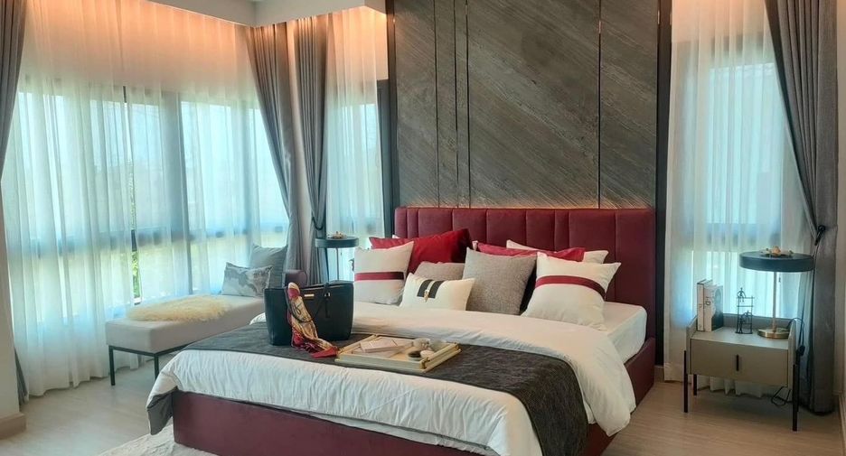 Haus zum Kauf mit 4 Zimmer in Mueang Phuket, Phuket
