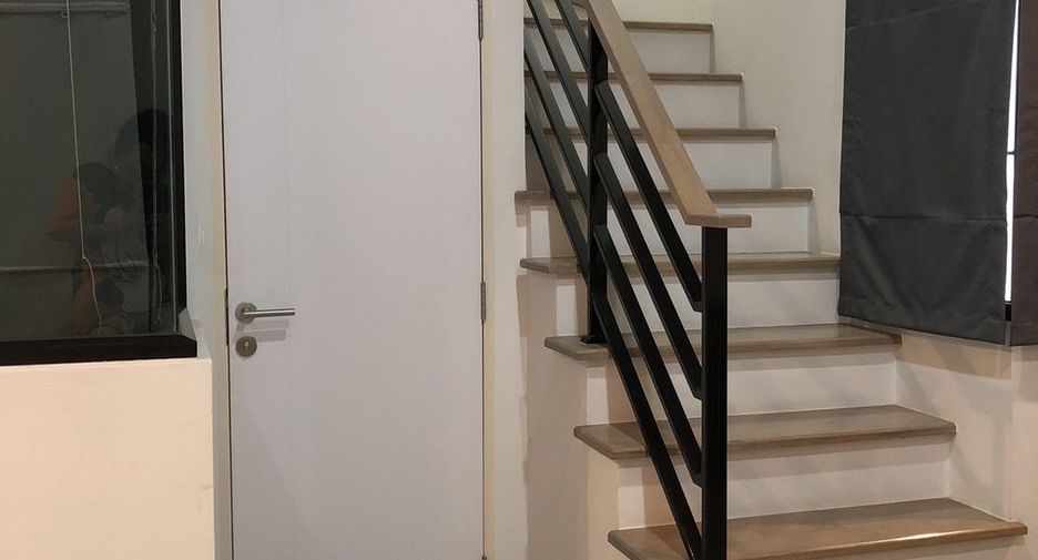 For sale 3 bedrooms townhouse in Mueang Pathum Thani, Pathum Thani