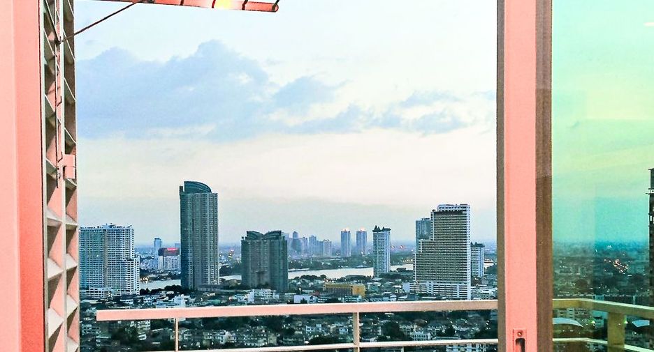 For sale studio condo in Khlong San, Bangkok