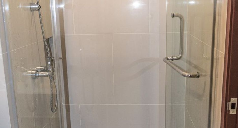 For sale studio condo in Khlong San, Bangkok