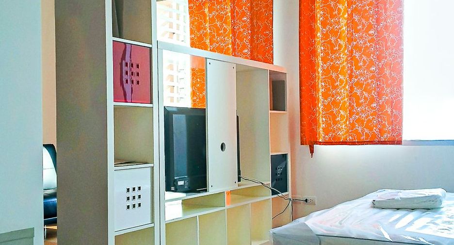 For sale studio condo in Khlong San, Bangkok