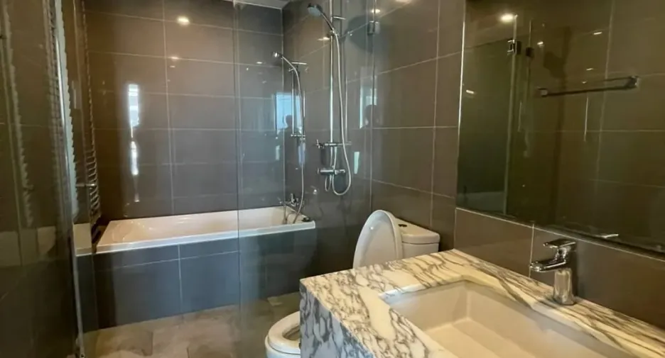 For sale 1 bed condo in Pathum Wan, Bangkok