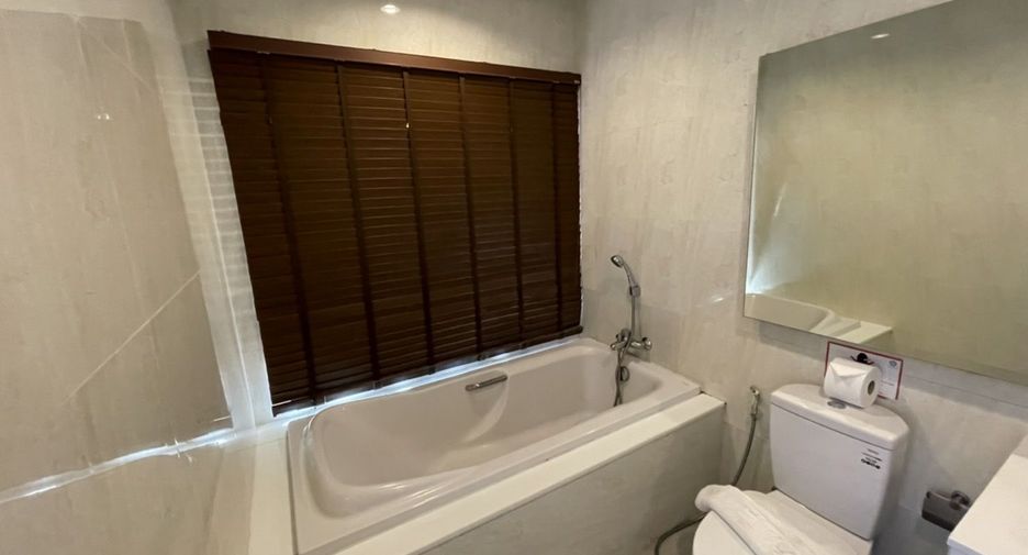 For rent 3 bedrooms villa in Mueang Phuket, Phuket