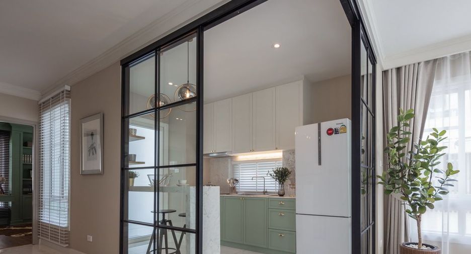 For sale 4 bedrooms house in Bang Khun Thian, Bangkok
