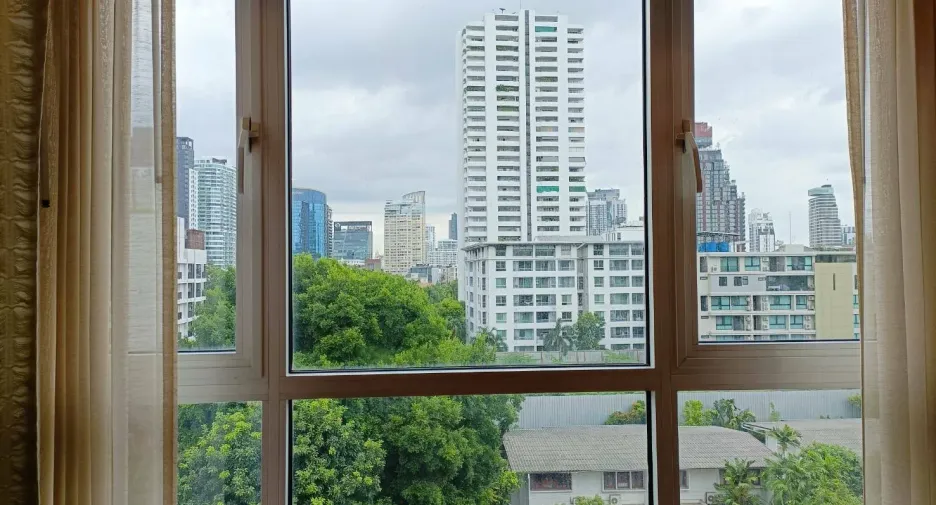For sale and for rent 2 bedrooms condo in Watthana, Bangkok