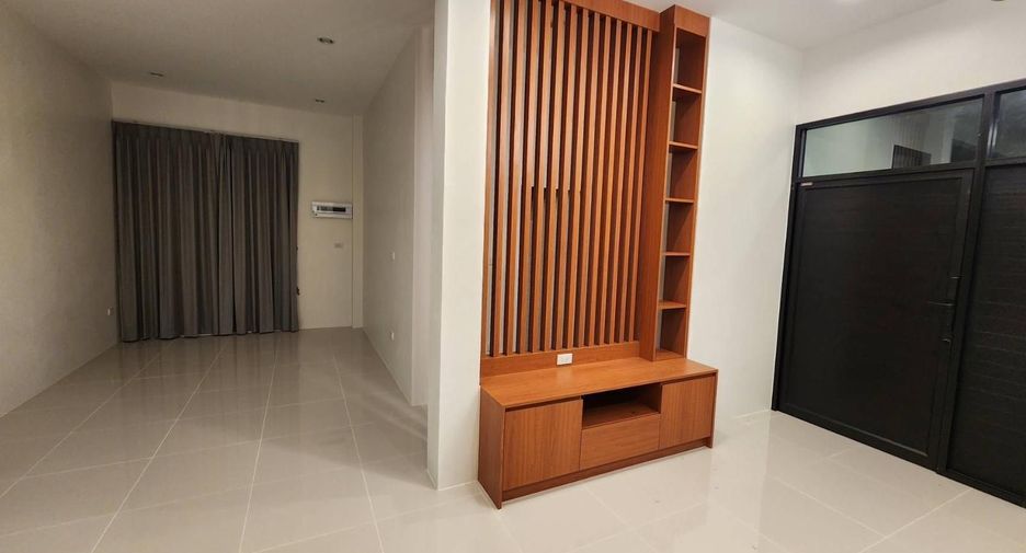 For rent 3 ベッドルーム house in Mueang Phuket, Phuket