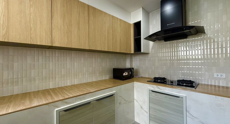 Casa en alquiler de 3 habitaciones en Mueang Phuket, Phuket