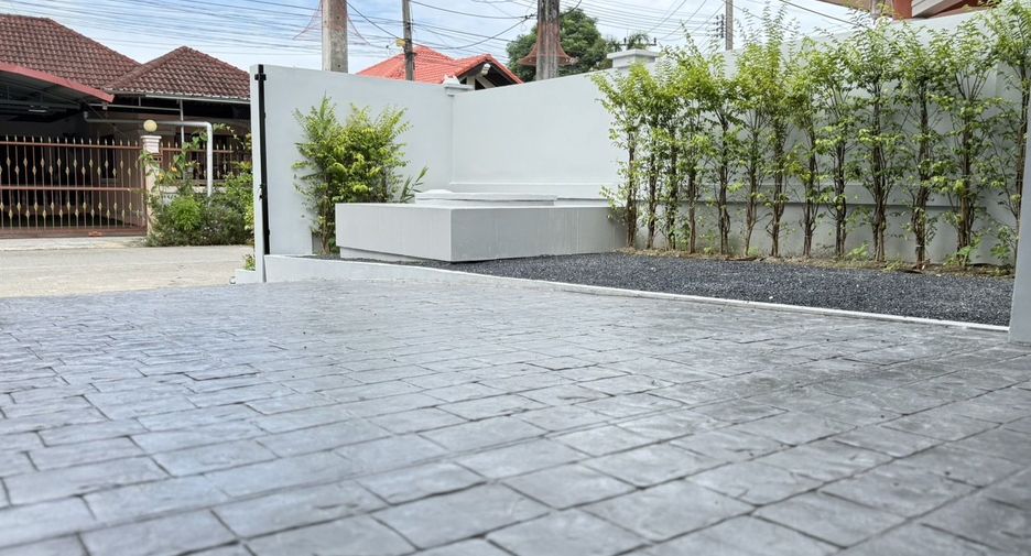 Casa en alquiler de 3 habitaciones en Mueang Phuket, Phuket