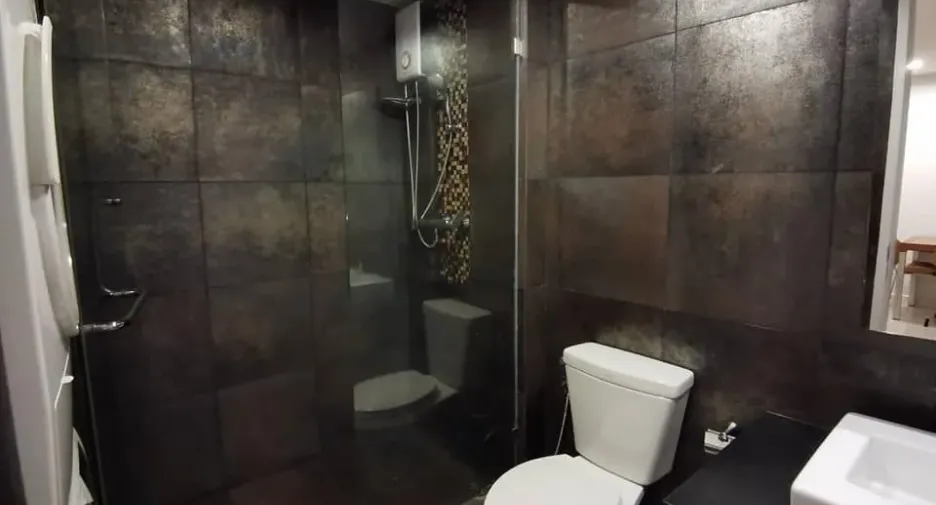 For sale and for rent 1 bed condo in Khlong Toei, Bangkok