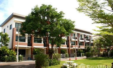 Reihenhaus zum Kauf mit 3 Zimmer in Mueang Phuket, Phuket