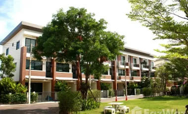 Reihenhaus zum Kauf mit 3 Zimmer in Mueang Phuket, Phuket