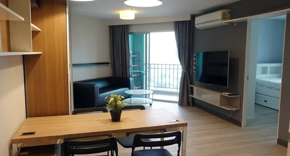 Wohnung zum Kauf und zur Miete mit 2 Zimmer in Huai Khwang, Bangkok