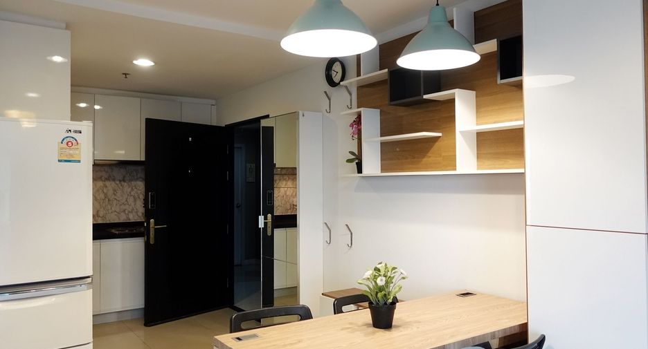 Wohnung zum Kauf und zur Miete mit 2 Zimmer in Huai Khwang, Bangkok