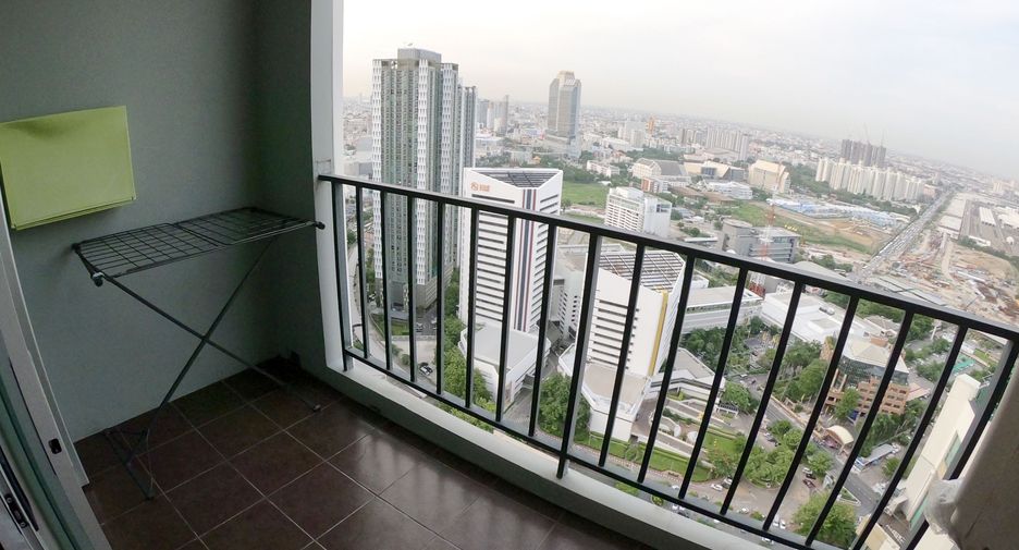 Wohnung zum Kauf und zur Miete mit 2 Zimmer in Huai Khwang, Bangkok