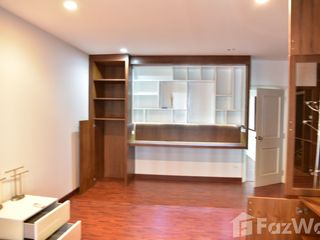 For sale 4 bedrooms townhouse in Phra Khanong, Bangkok