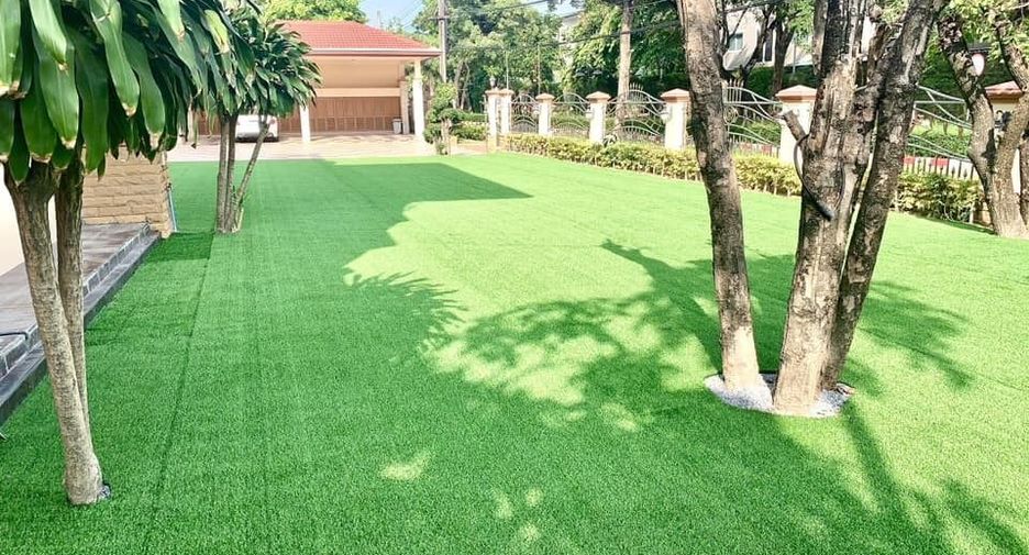 For sale 4 bedrooms house in Khan Na Yao, Bangkok