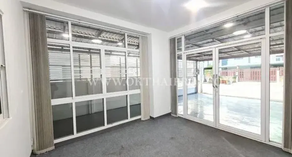 For sale 8 bedrooms house in Bang Kruai, Nonthaburi