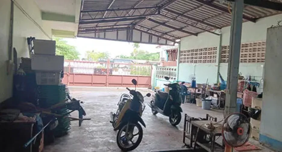 À vendre 4 chambres maison à Klaeng, Rayong