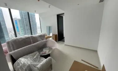 Condo en venta y en alquiler de 2 habitaciones en Sathon, Bangkok