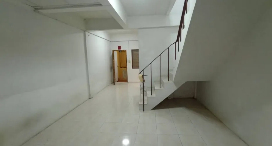 For rent 2 bedrooms townhouse in Mueang Chon Buri, Chonburi