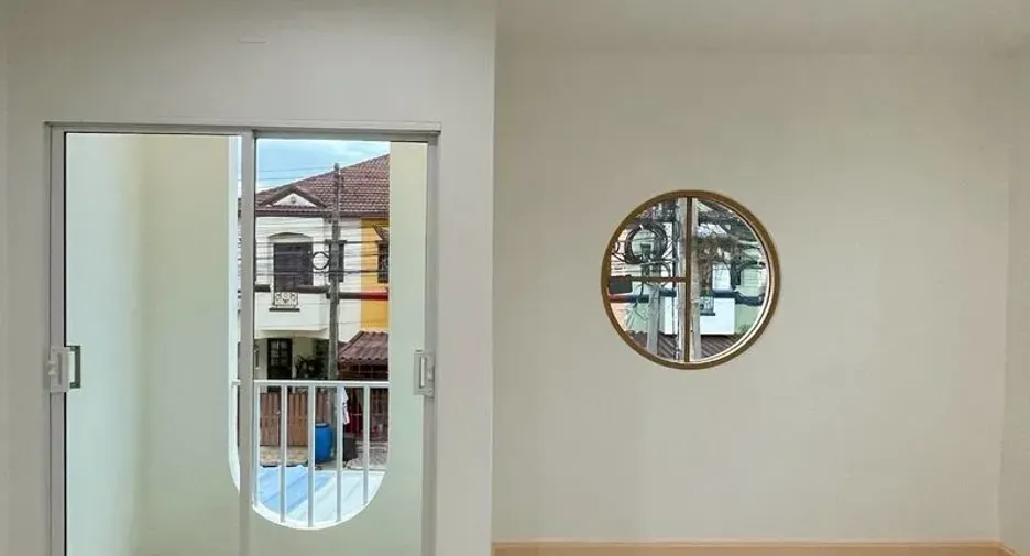 For sale 3 bedrooms townhouse in Lam Luk Ka, Pathum Thani