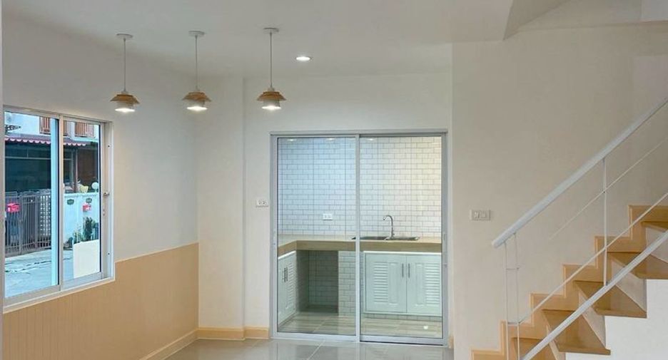 For sale 3 bedrooms townhouse in Lam Luk Ka, Pathum Thani