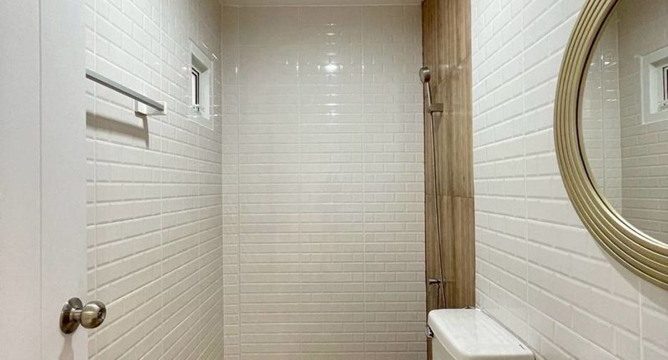 For sale 3 ベッドルーム townhouse in Lam Luk Ka, Pathum Thani