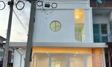 For sale 3 bedrooms townhouse in Lam Luk Ka, Pathum Thani