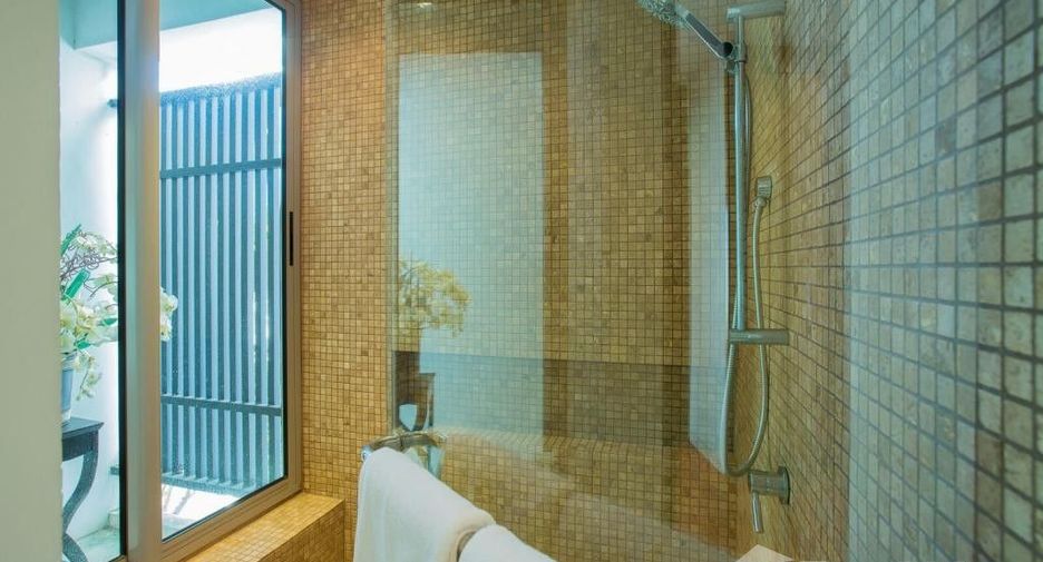 For rent 2 bedrooms condo in Mueang Phuket, Phuket