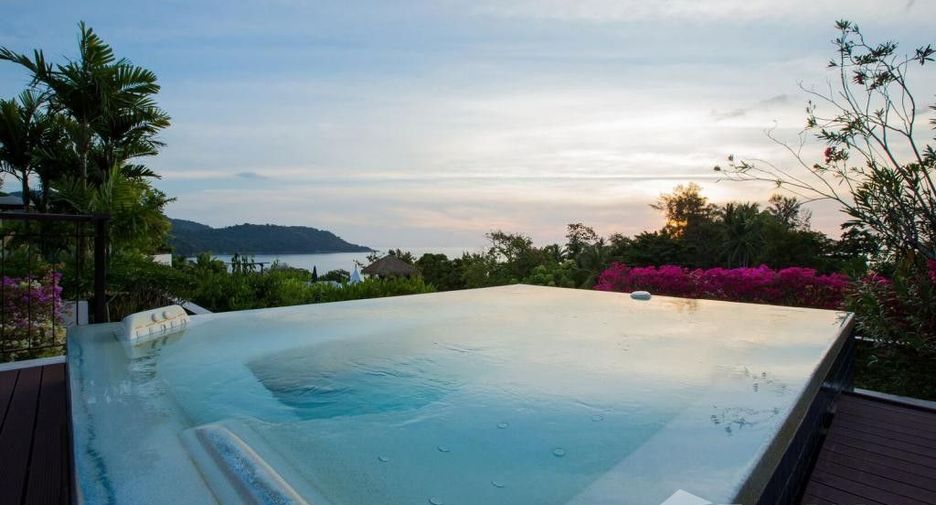 For rent 2 bedrooms condo in Mueang Phuket, Phuket