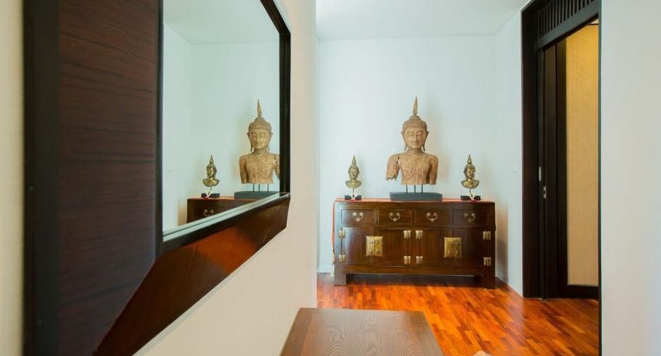 For rent 2 bedrooms condo in Mueang Phuket, Phuket