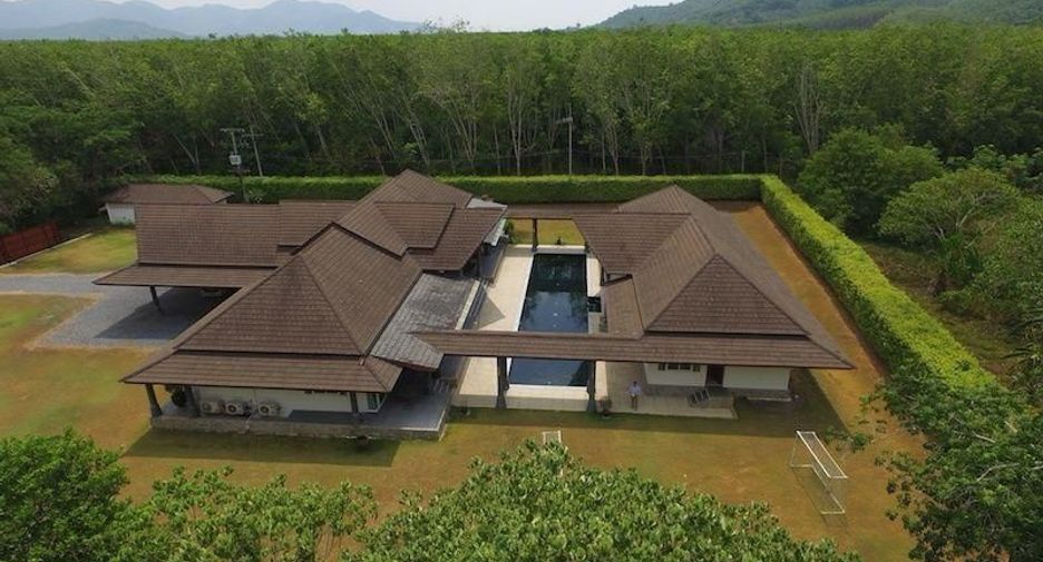 For sale and for rent 7 bedrooms villa in Thalang, Phuket