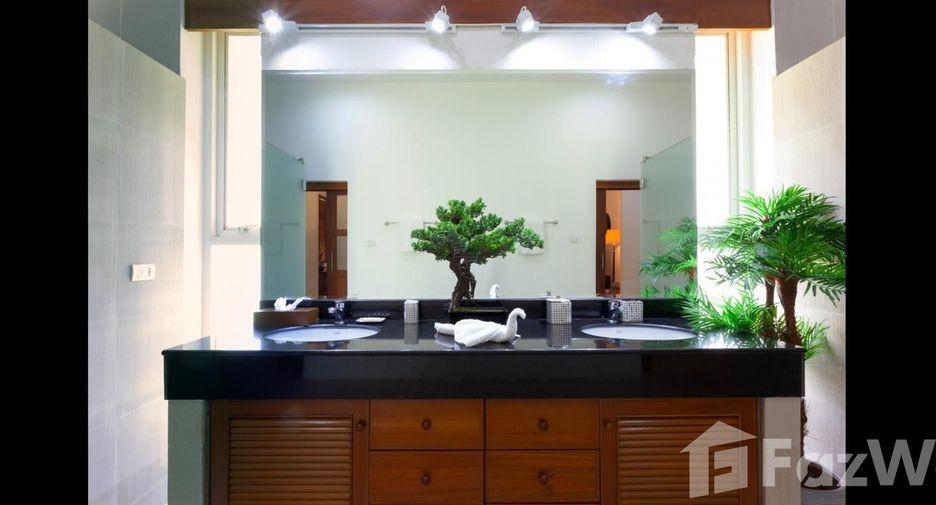 For sale and for rent 7 bedrooms villa in Thalang, Phuket
