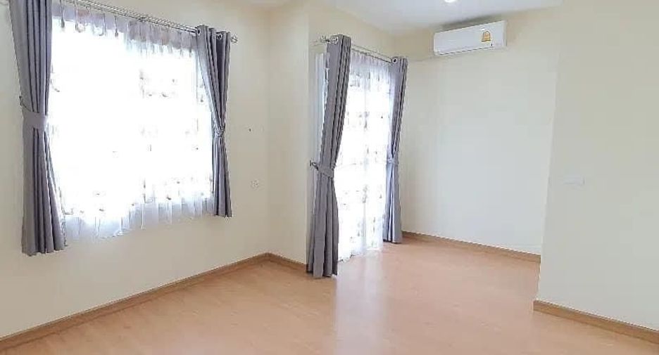 For sale 4 bedrooms townhouse in Prawet, Bangkok